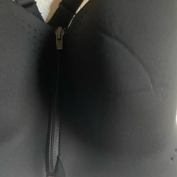 Victoria's Secret VSX Black Knockout Front Zip Close Athleisure Sports Bra 34C - Picture 4 of 10